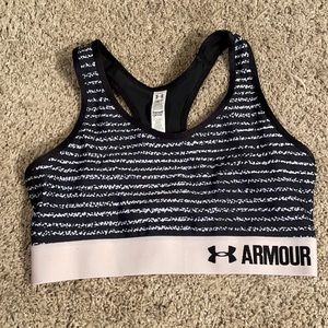 Under Armour sport bra s/m